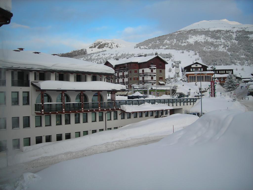 Torre Dell'Orologio Apartment Colle Colle Sestriere Exteriör bild